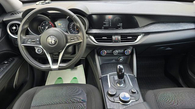 Alfa Romeo Stelvio 2019
