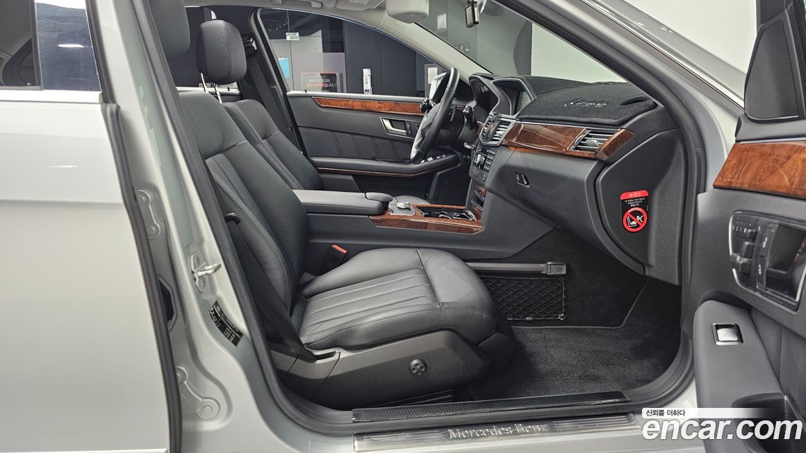 Mercedes-Benz E-Class 2012