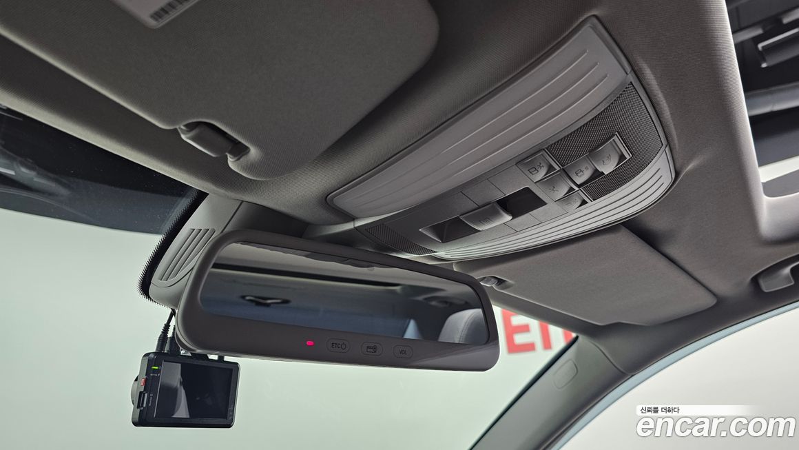 Mercedes-Benz E-Class 2012