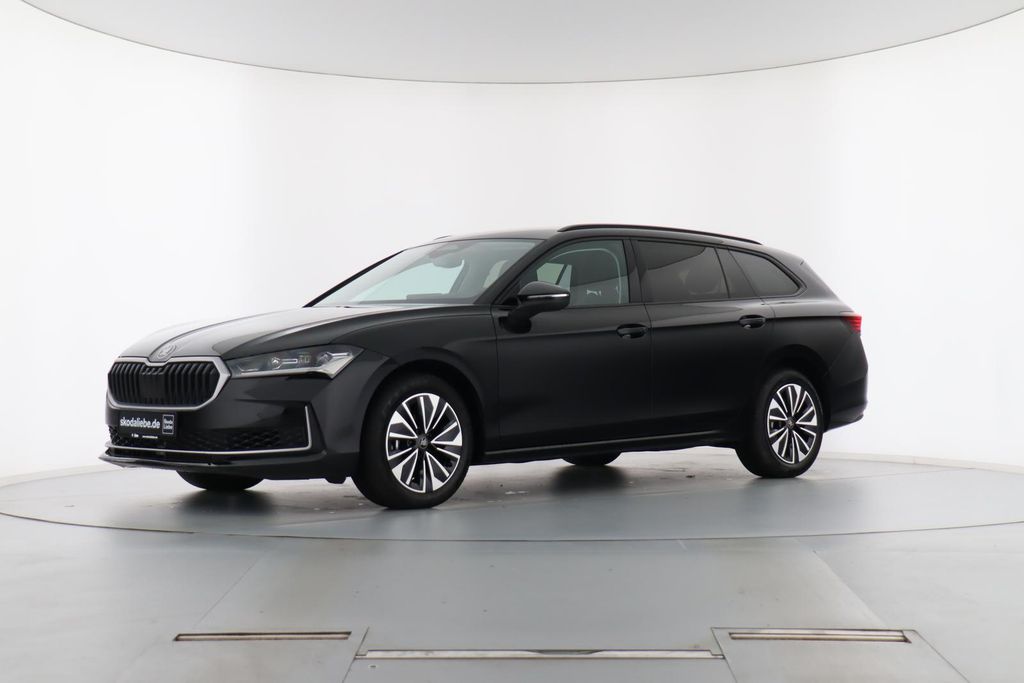 Skoda Superb 2025
