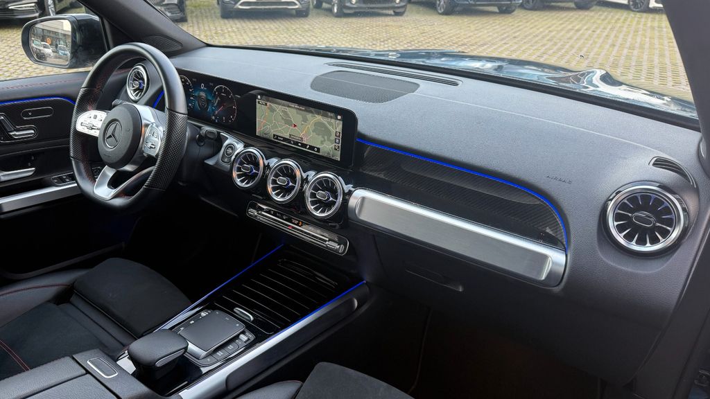 Mercedes-Benz GLB 200 2023