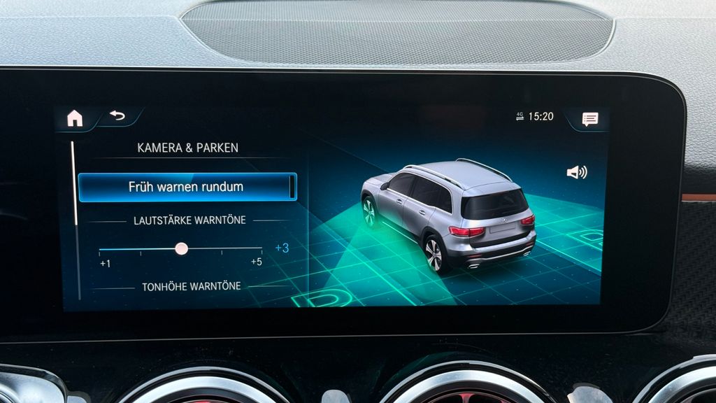 Mercedes-Benz GLB 200 2023