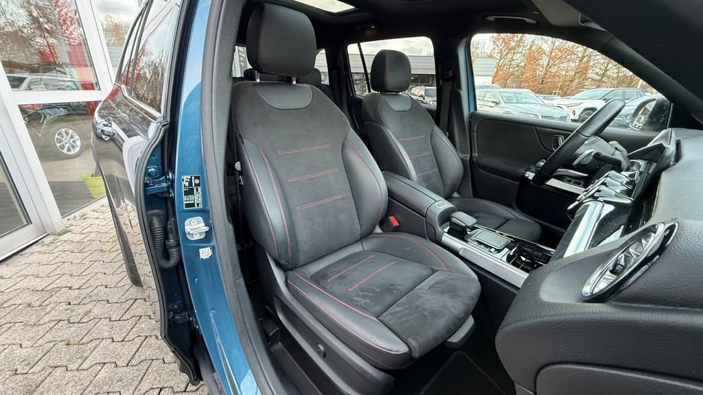 Mercedes-Benz GLB 200 2023