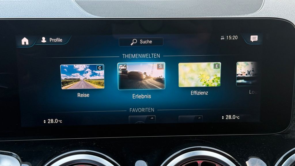 Mercedes-Benz GLB 200 2023