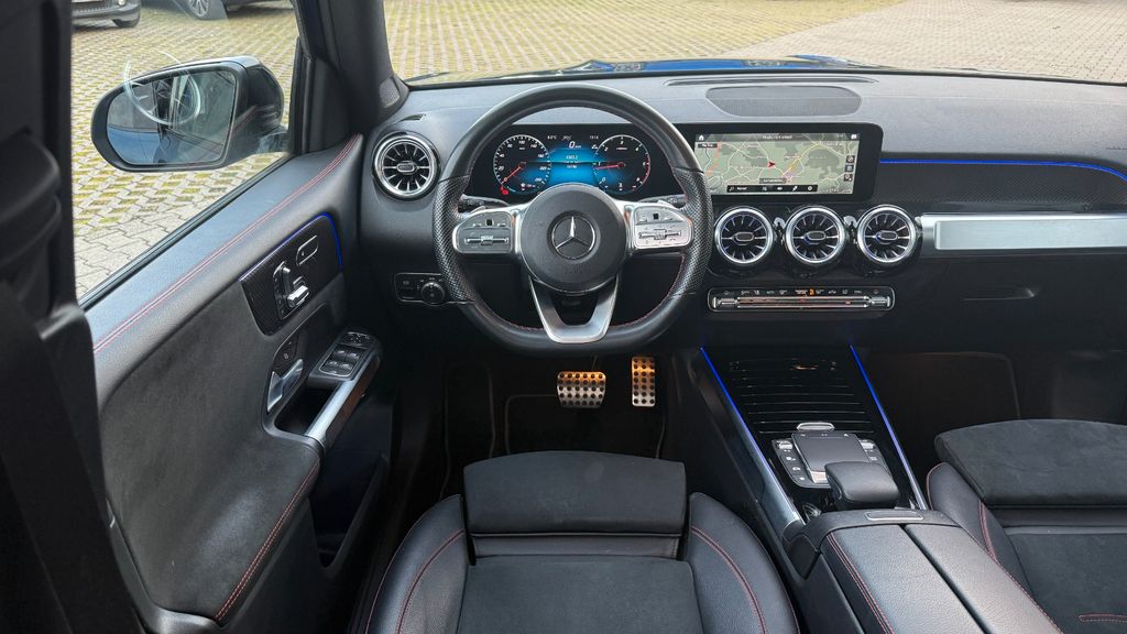 Mercedes-Benz GLB 200 2023