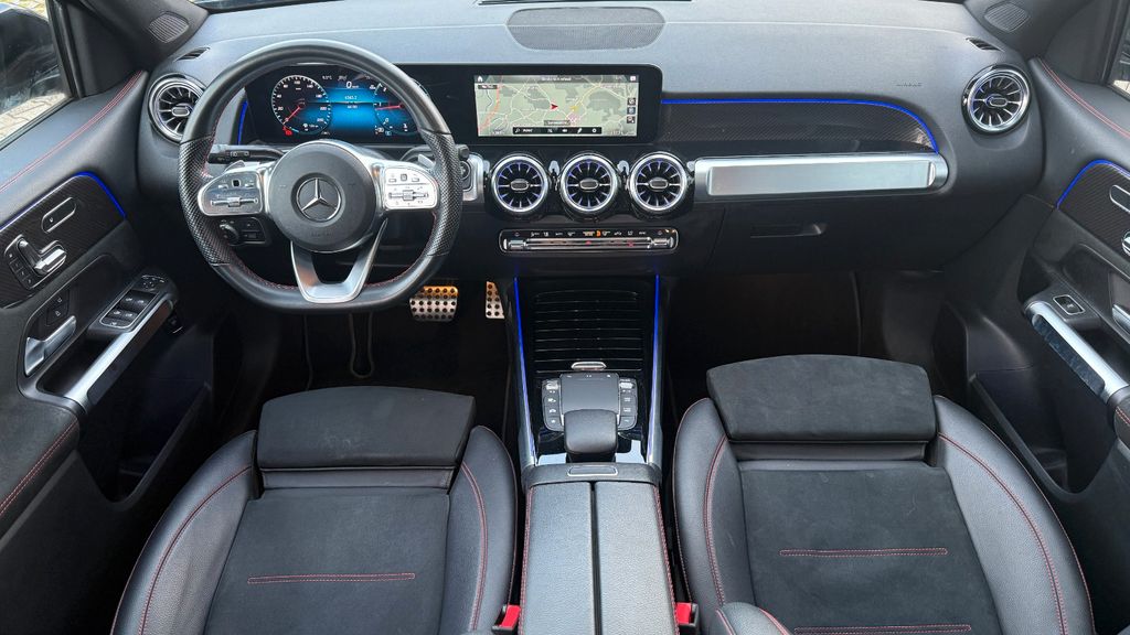 Mercedes-Benz GLB 200 2023