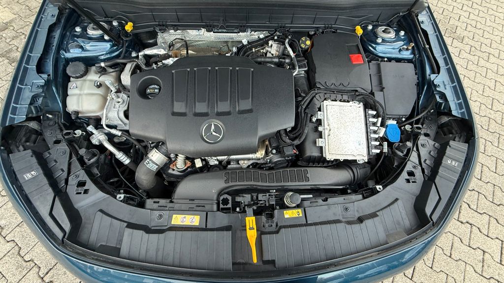 Mercedes-Benz GLB 200 2023