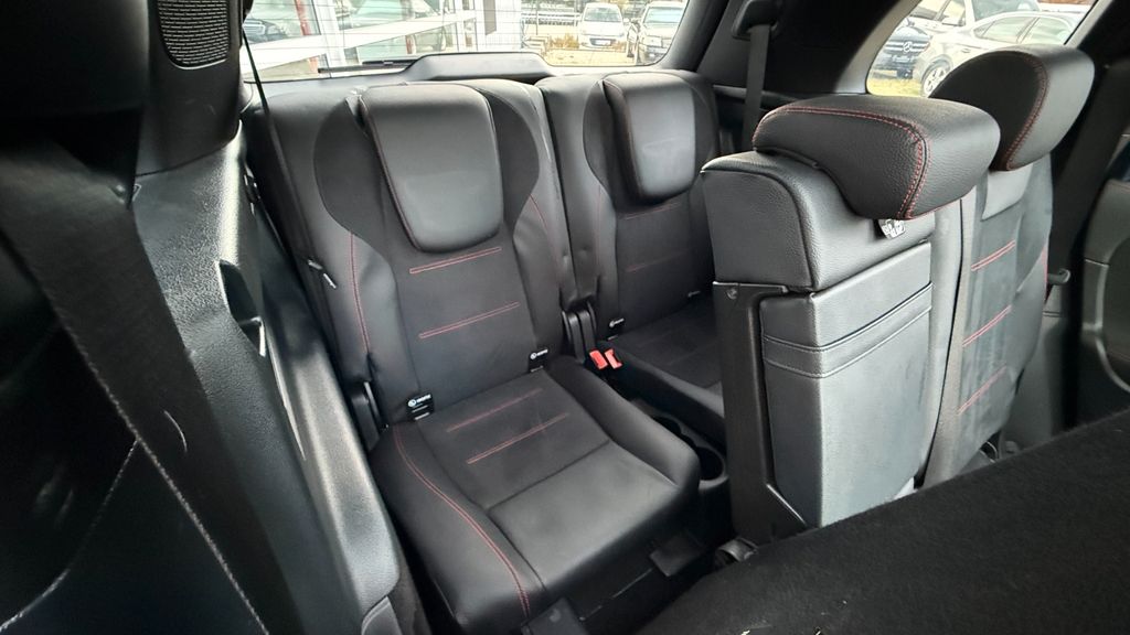 Mercedes-Benz GLB 200 2023