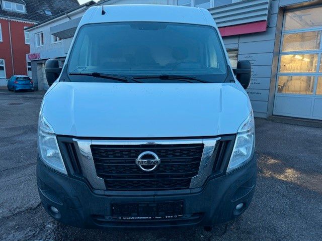 Nissan NV400 2021