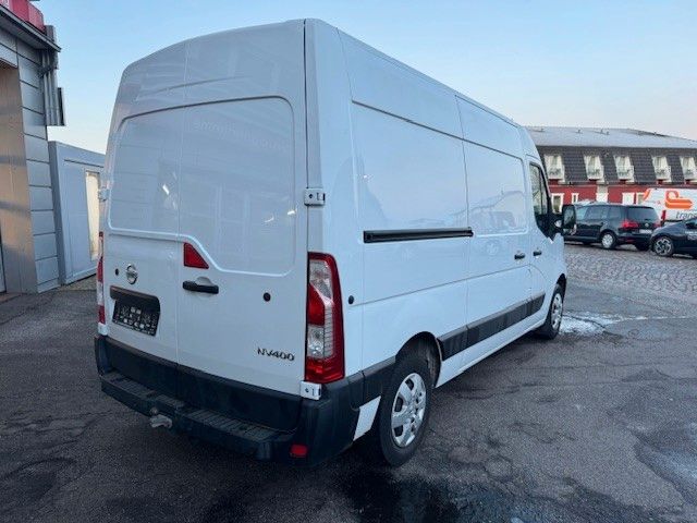 Nissan NV400 2021