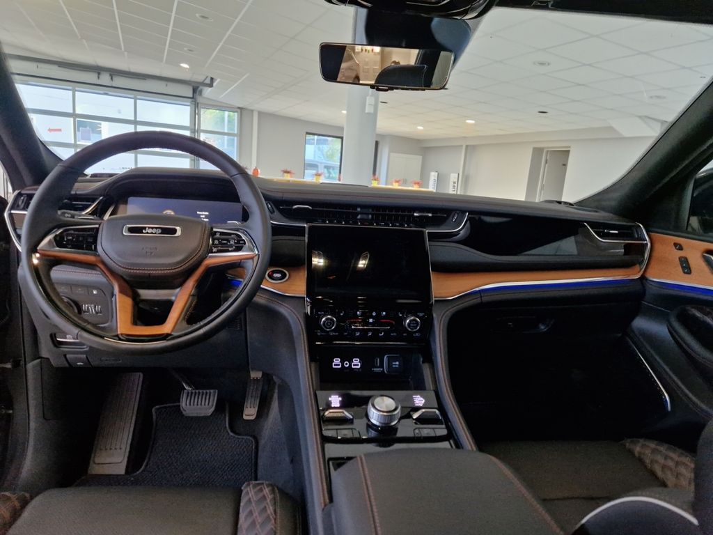 Jeep Grand Cherokee 2024