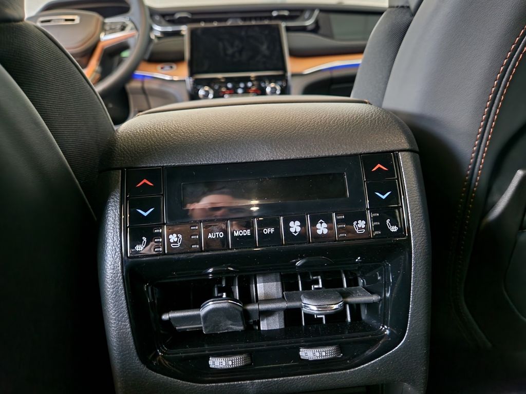 Jeep Grand Cherokee 2024