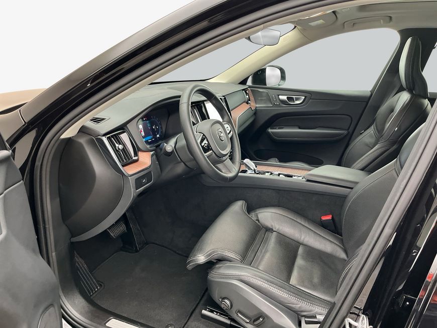 Volvo XC60 2023