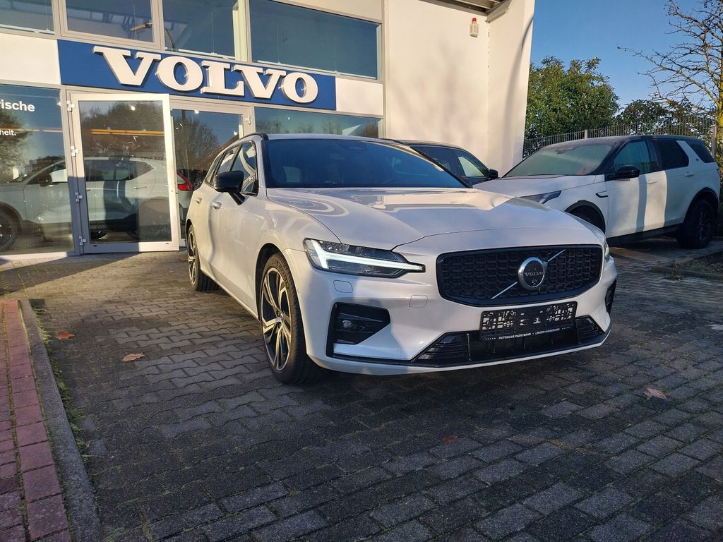 Volvo V60 2024