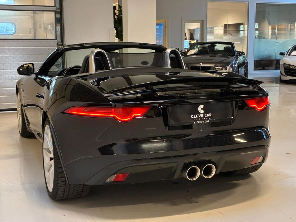 Jaguar F-Type 2013