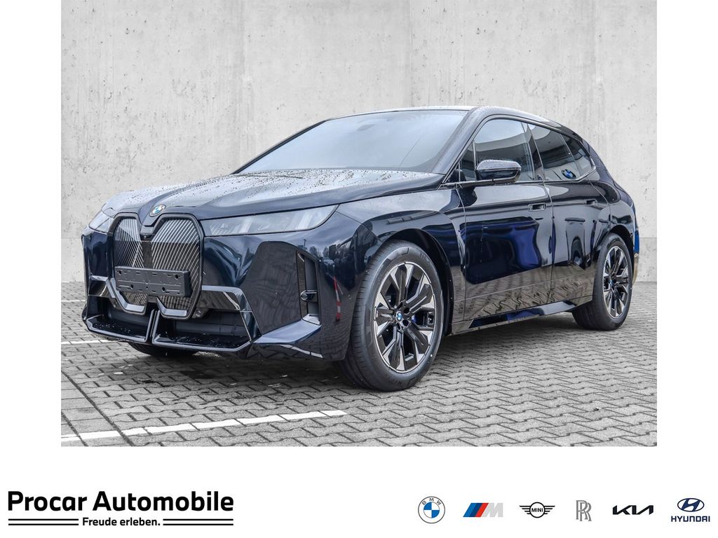BMW iX