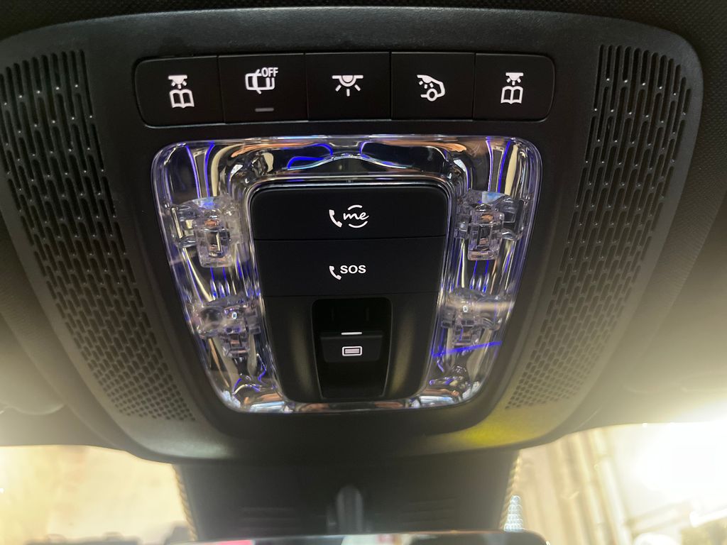 Mercedes-Benz GLB 200 2024