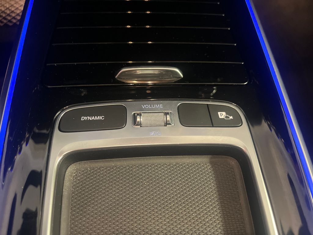 Mercedes-Benz GLB 200 2024