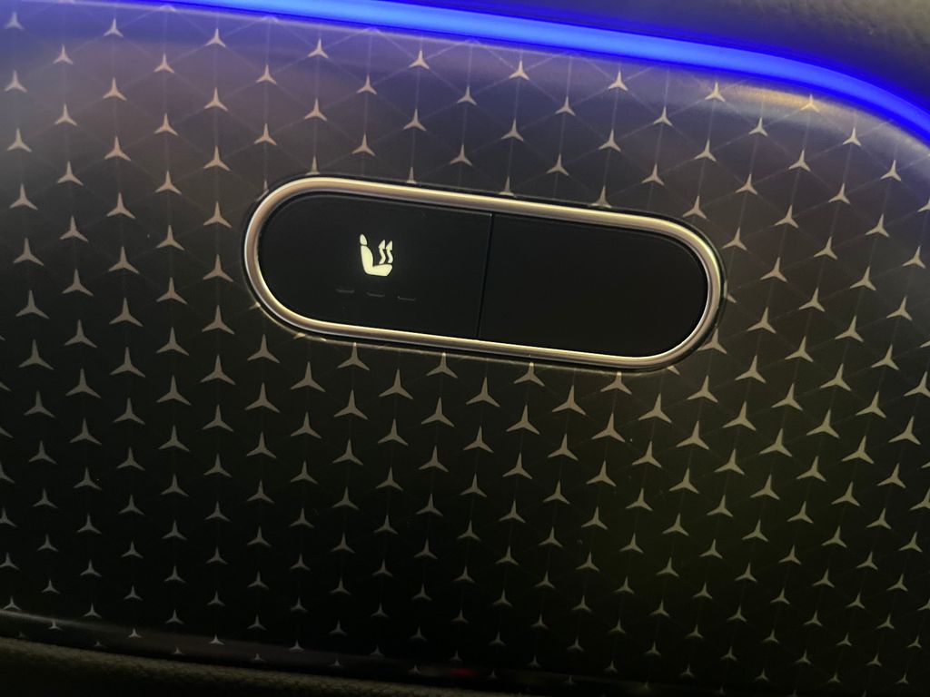 Mercedes-Benz GLB 200 2024