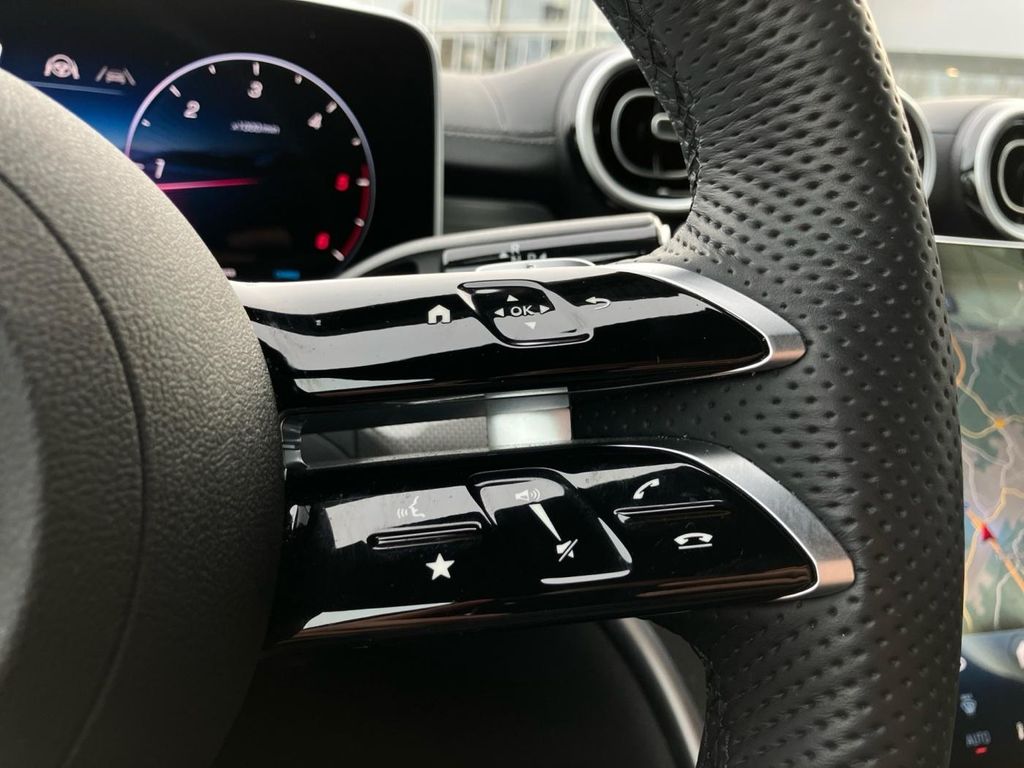 Mercedes-Benz C 300 2025