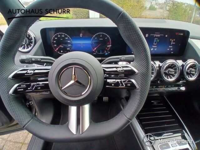 Mercedes-Benz GLA 200 2025