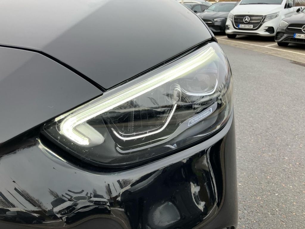 Mercedes-Benz C 300 2025