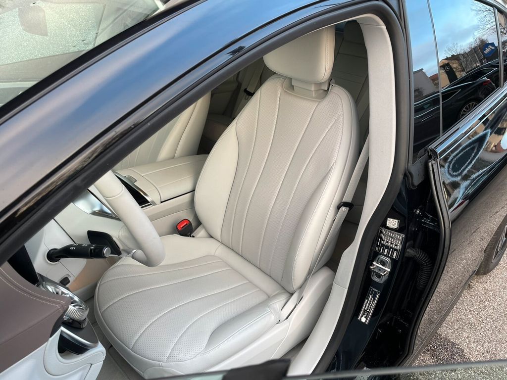 Mercedes-Benz EQE 2024