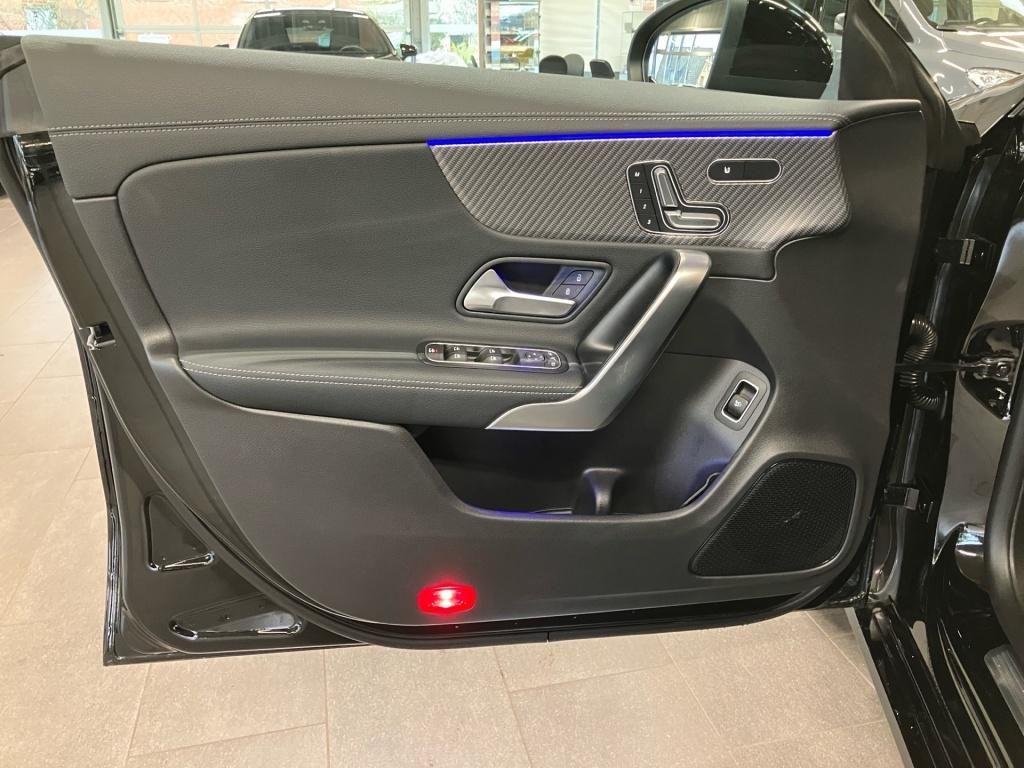 Mercedes-Benz CLA 200 2025