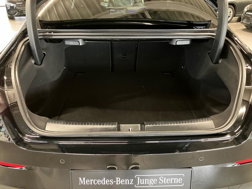 Mercedes-Benz CLA 200 2025