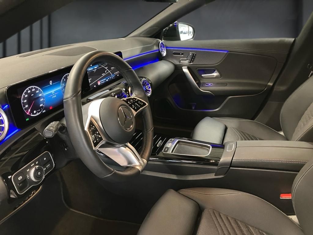 Mercedes-Benz CLA 200 2025