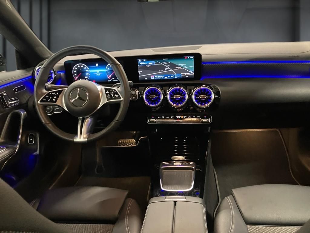 Mercedes-Benz CLA 200 2025