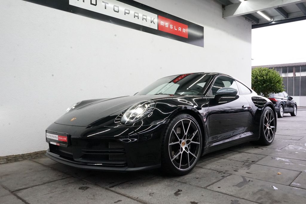 Porsche 992 2025