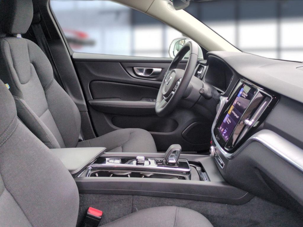 Volvo V60 Cross Country 2021