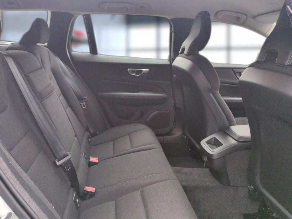 Volvo V60 Cross Country 2021