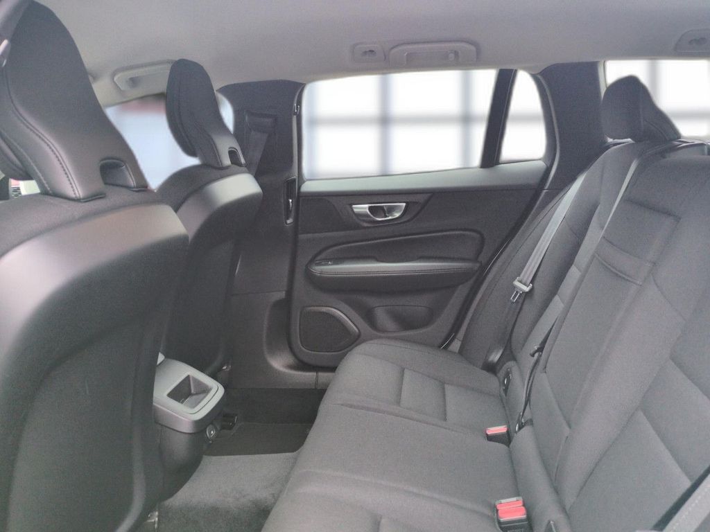 Volvo V60 Cross Country 2021