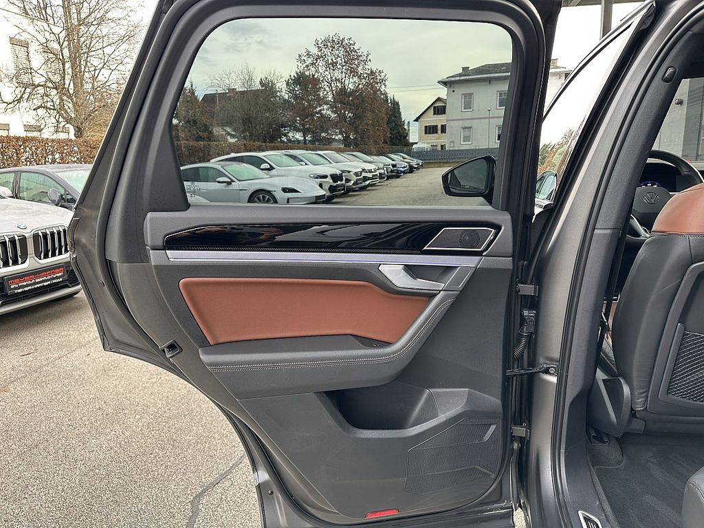 Volkswagen Touareg 2025