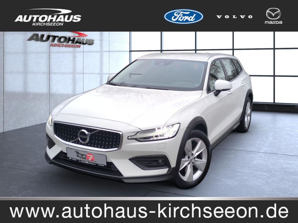 Volvo V60 Cross Country 2021