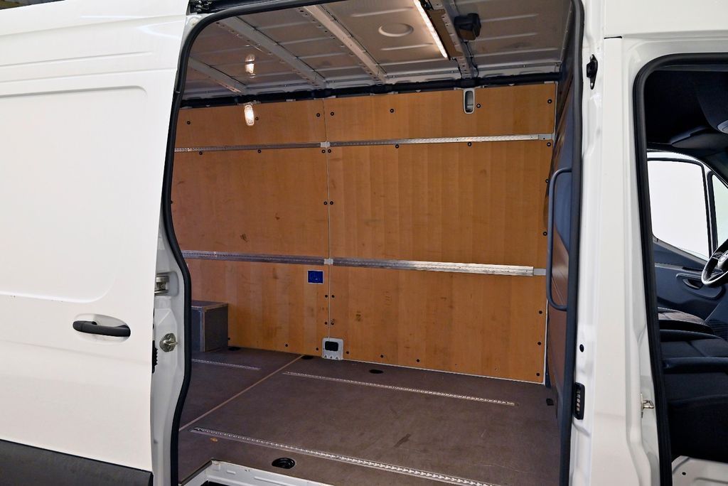 Mercedes-Benz Sprinter 2024