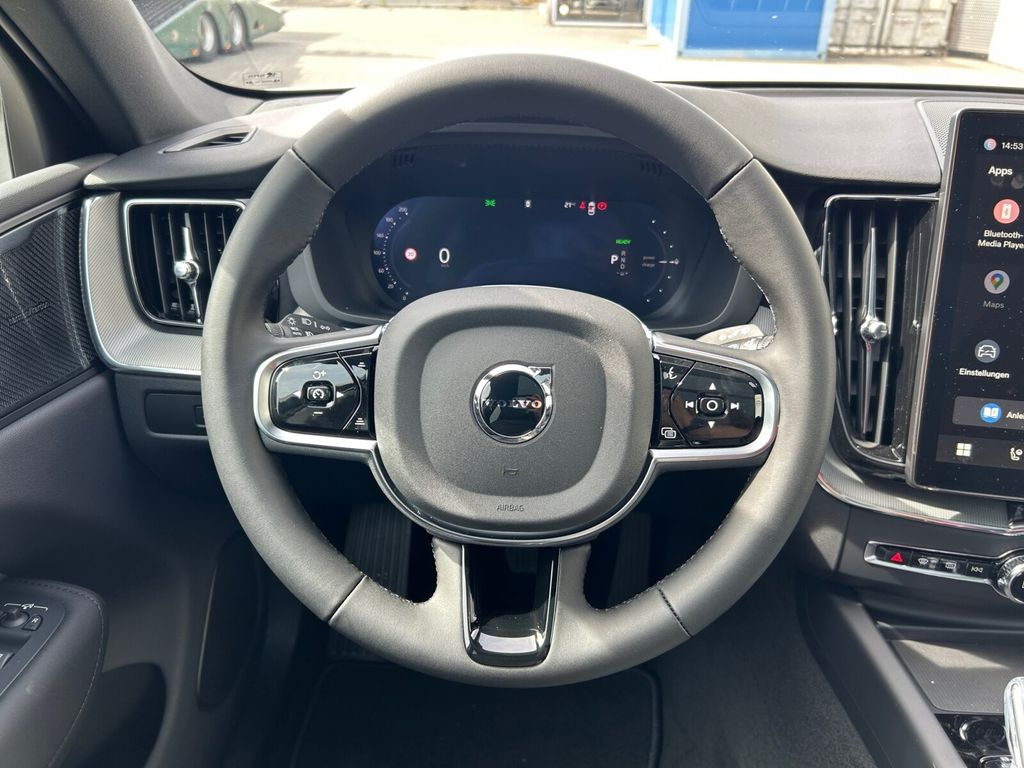 Volvo XC60 2025