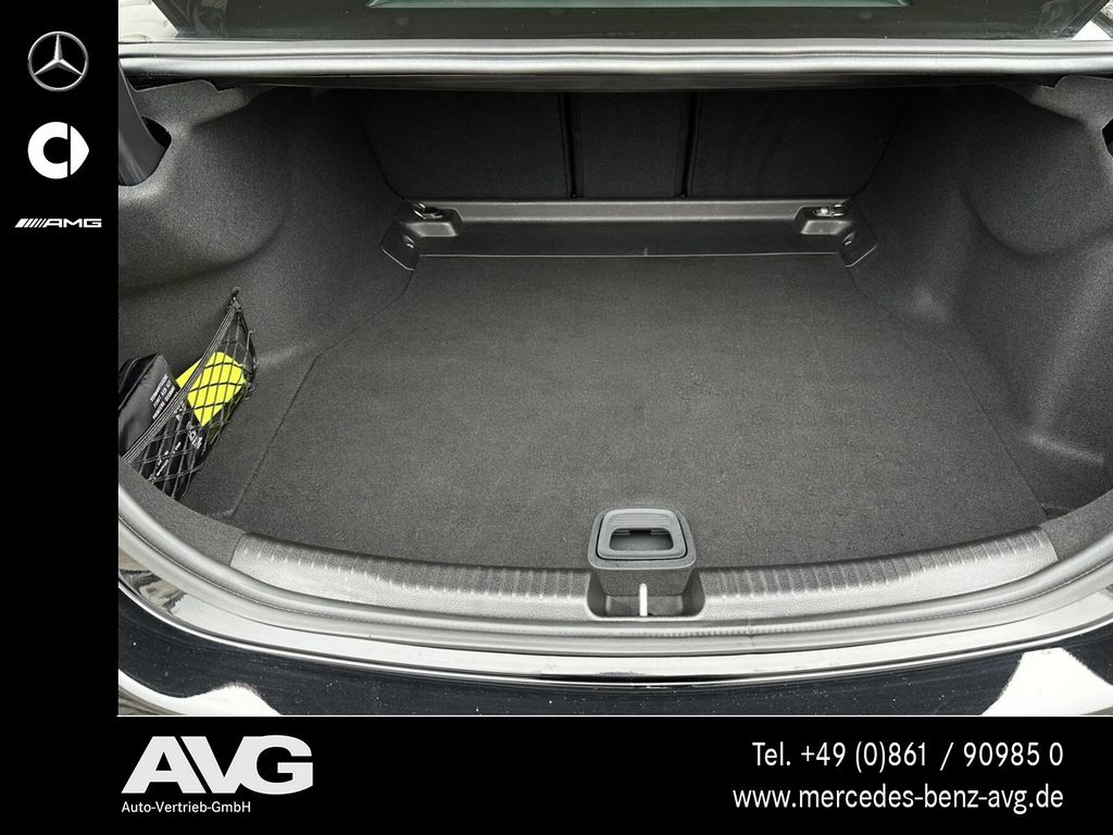 Mercedes-Benz C 300 2025