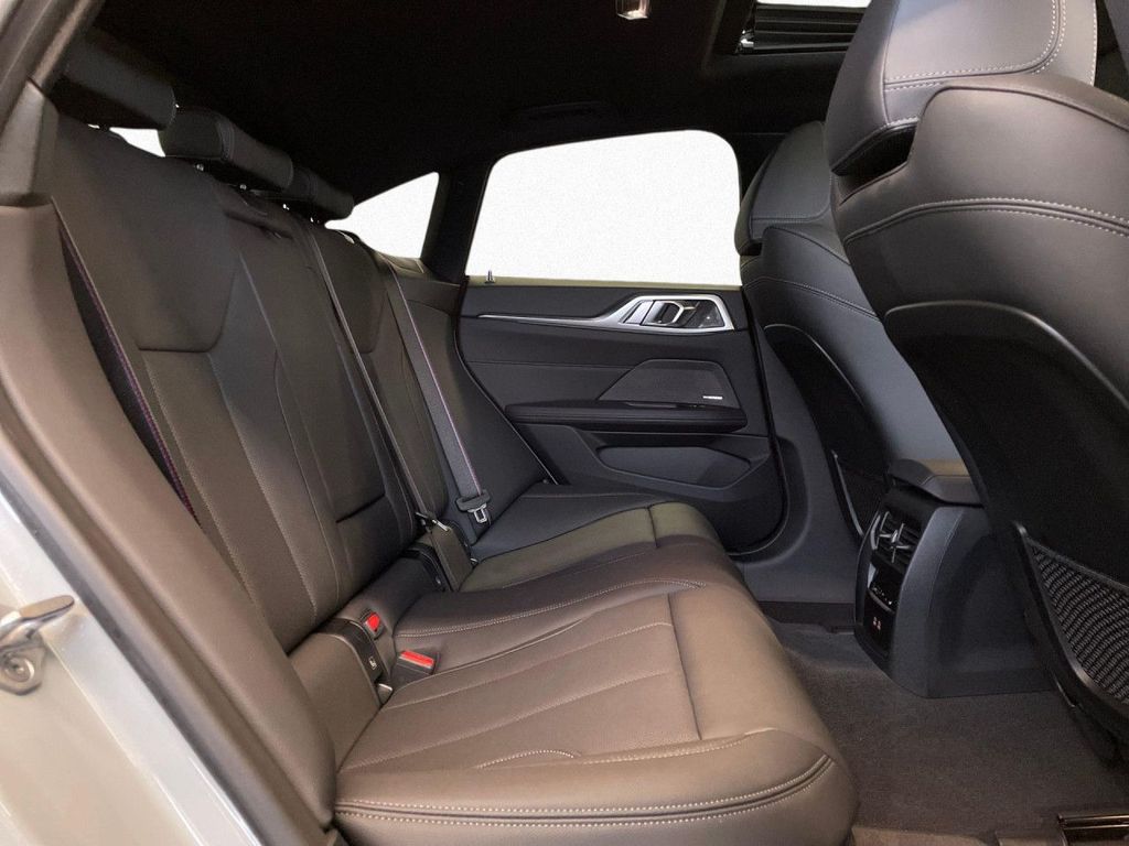 BMW i4 2023