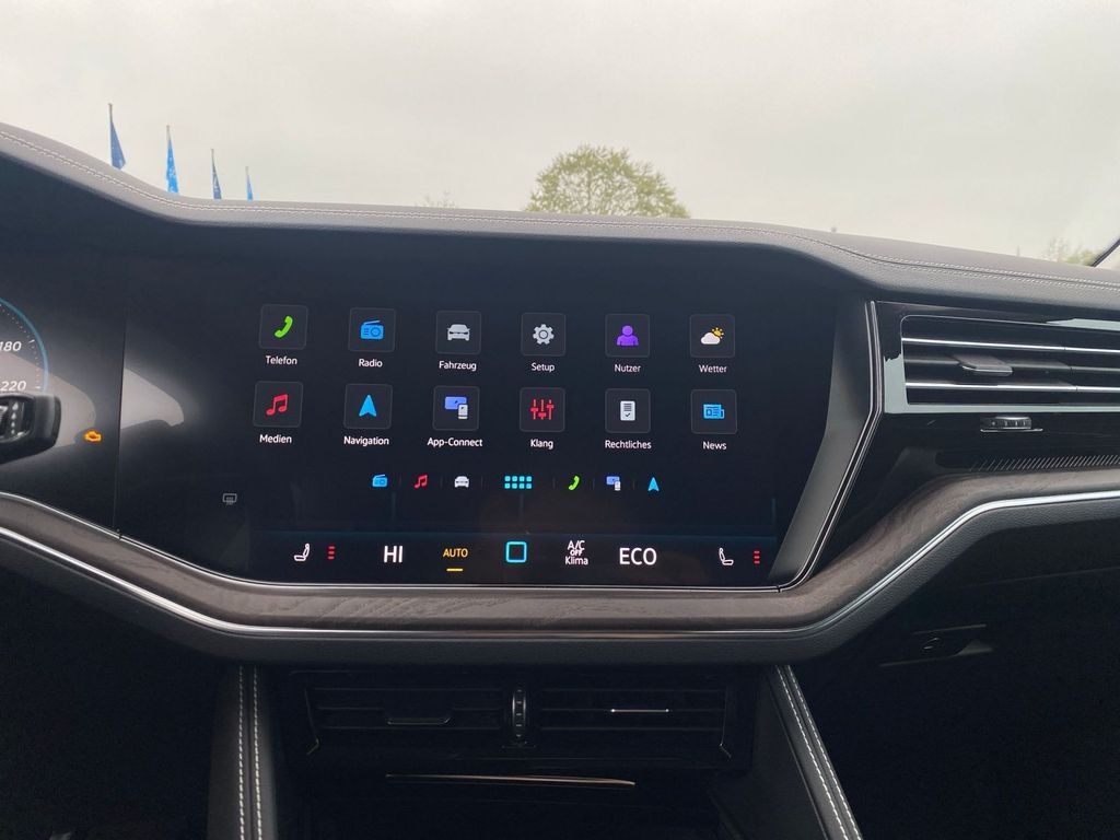 Volkswagen Touareg 2025