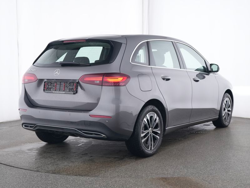 Mercedes-Benz B 250 2024