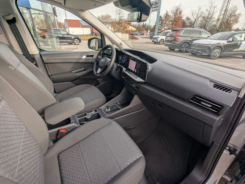 Ford Grand Tourneo 2025