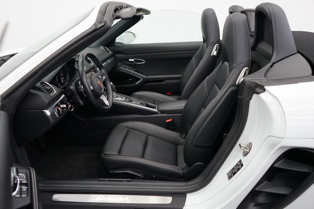 Porsche Boxster 2024