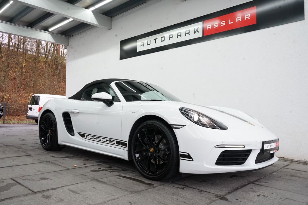 Porsche Boxster 2024