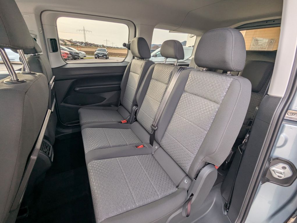 Ford Grand Tourneo 2025