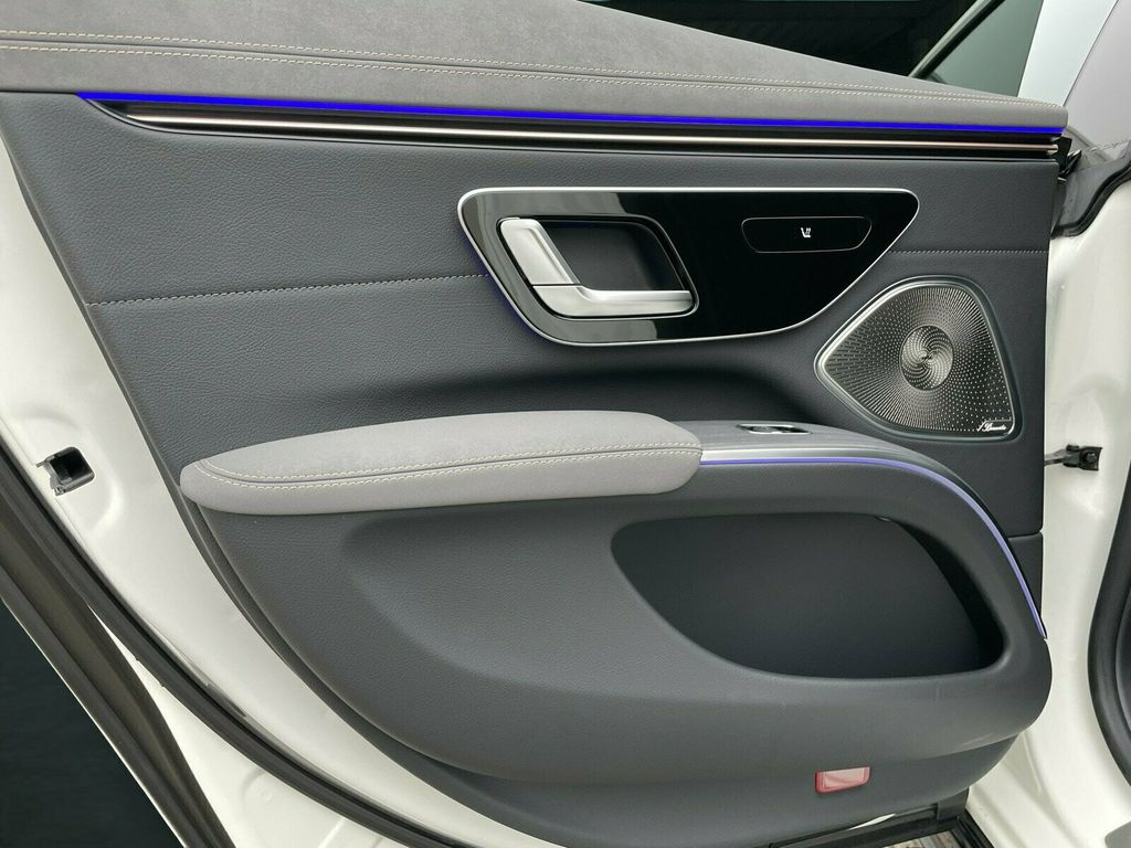 Mercedes-Benz EQS 2021