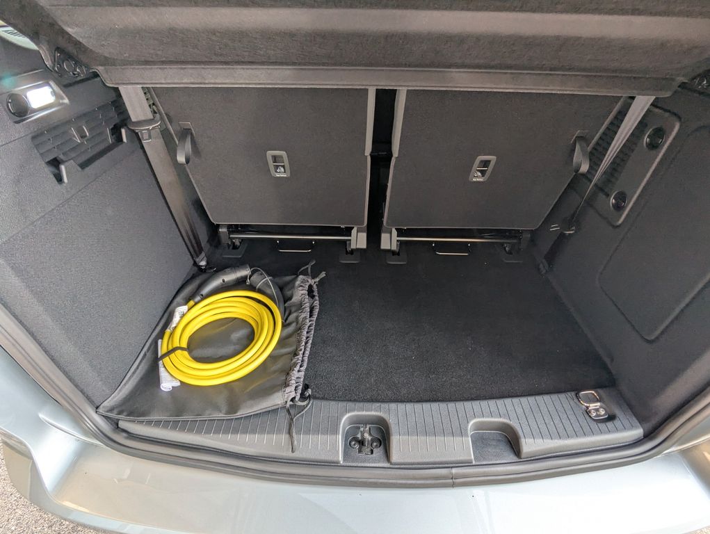 Ford Grand Tourneo 2025