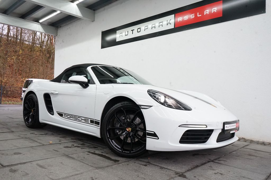 Porsche Boxster 2024